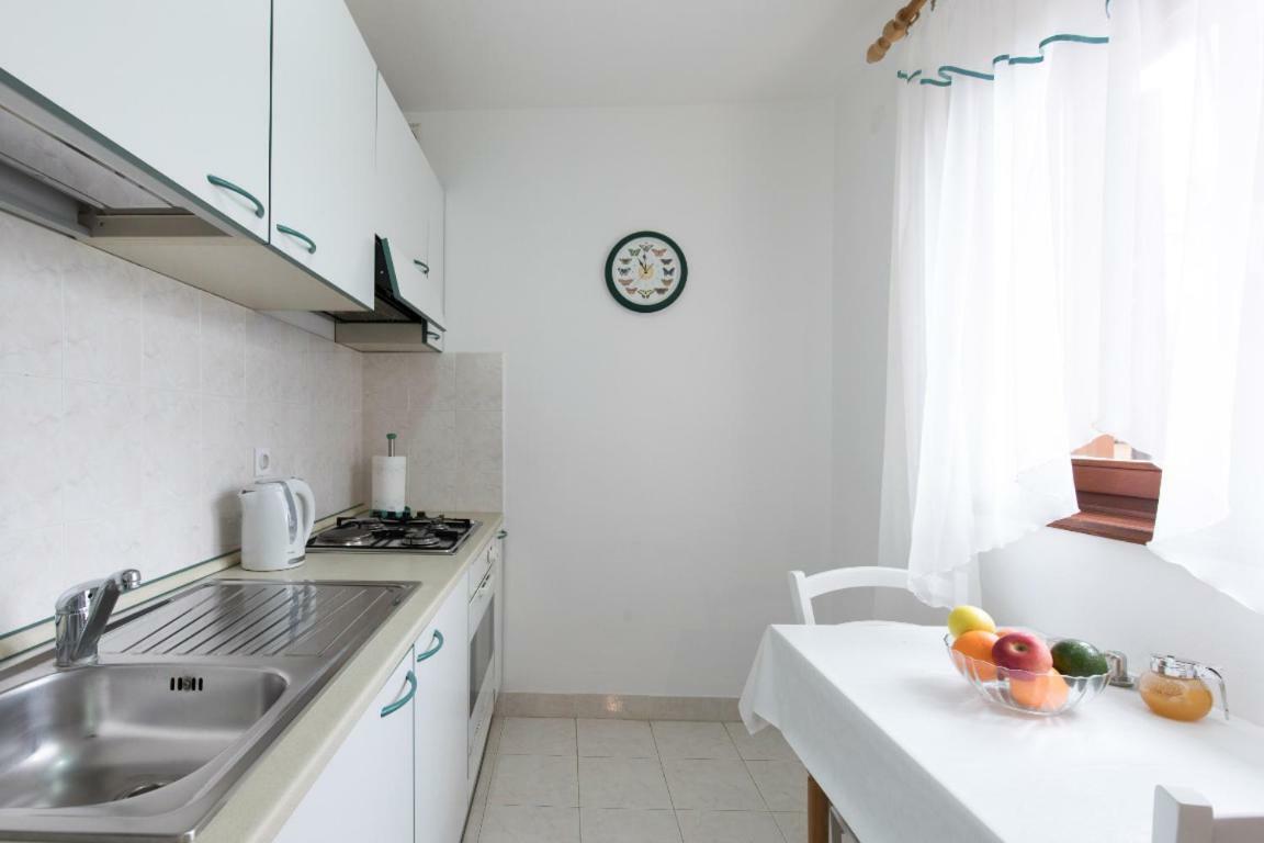 Apartment Calista ราบัซ ภายนอก รูปภาพ